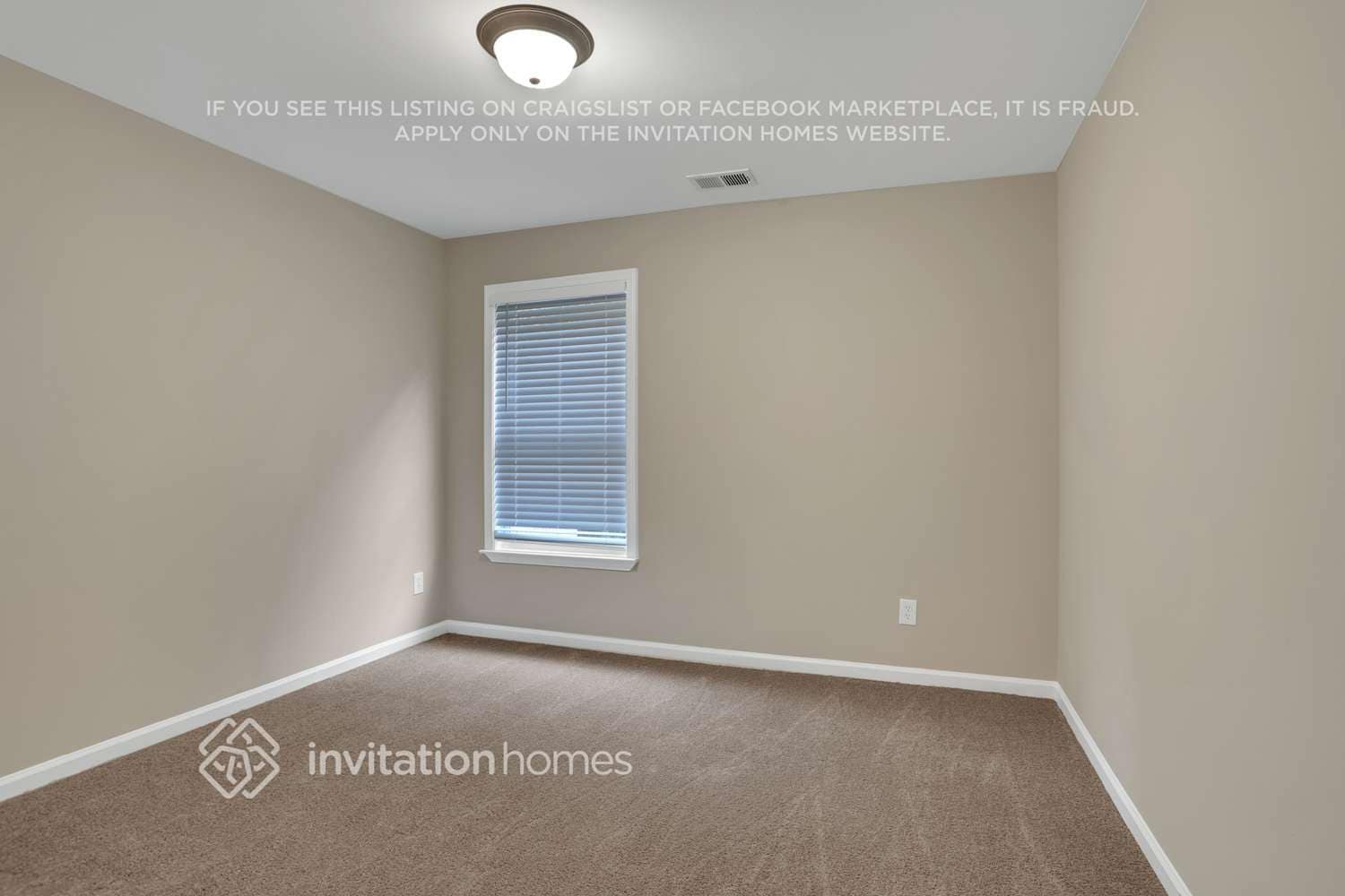 Building Photo - 4176 Kenwood Trail