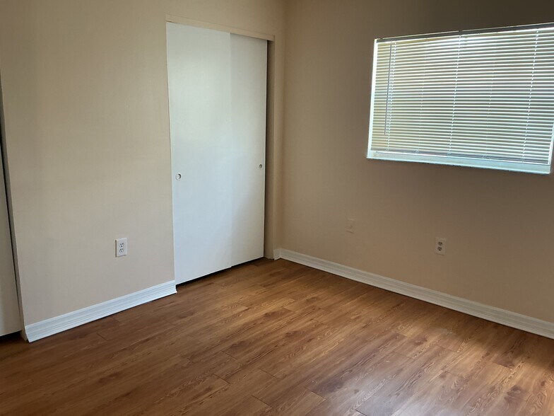 Building Photo - 179 Ulster Ln