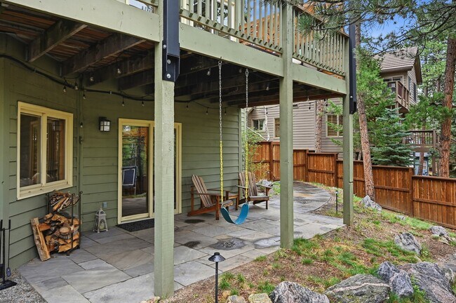 Building Photo - 29972 Troutdale Ridge Rd