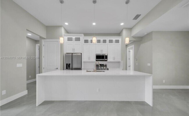 Building Photo - 4205 Nora Ave S