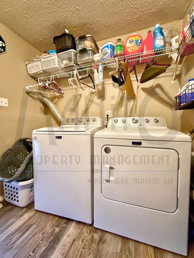 Building Photo - Beautiful South Hill Home