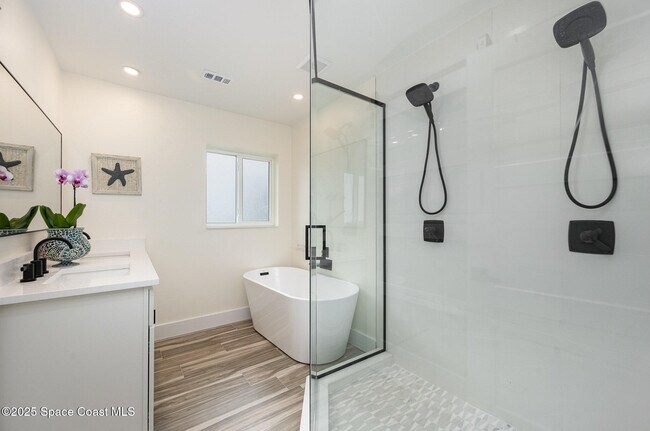 Building Photo - 407 Sandpiper Dr
