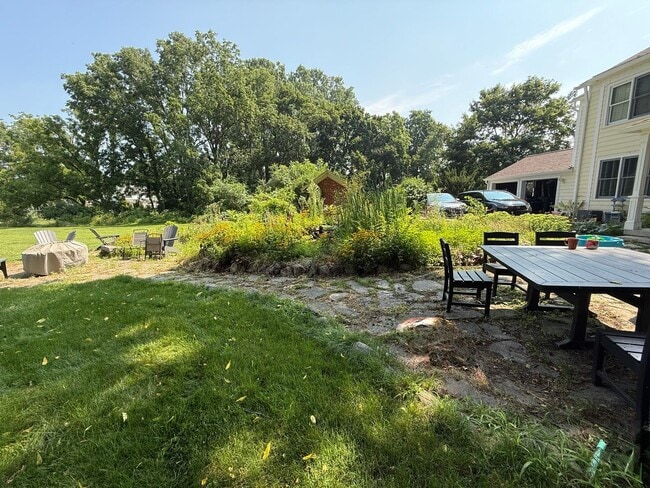 Building Photo - 45800 W Ann Arbor Trail