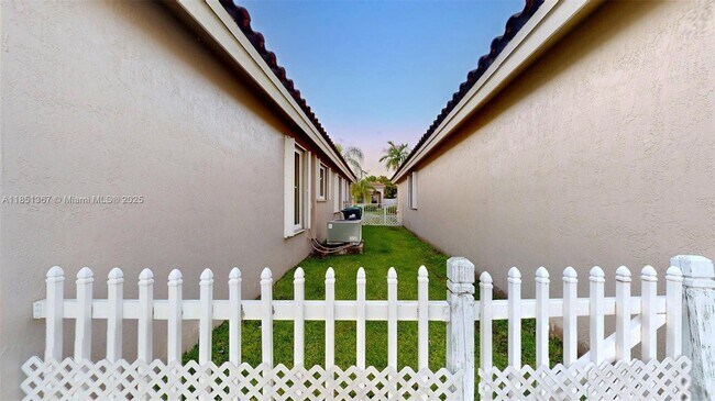 Building Photo - 13524 SW 144th Terrace