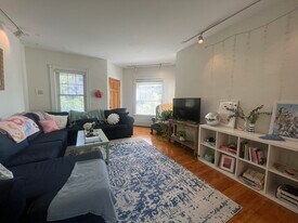 Building Photo - 27 Holton St