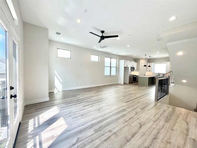 Building Photo - 3716 Creekmont Gardens Ln