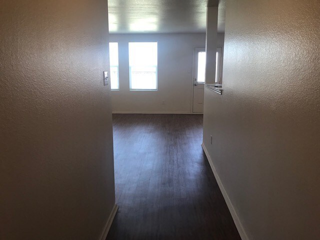 Building Photo - 1045 Cavern Dr