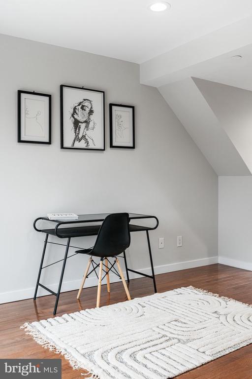 Building Photo - 444 Poplar St