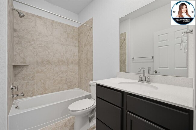 Building Photo - 215 Thurman Holt Rd
