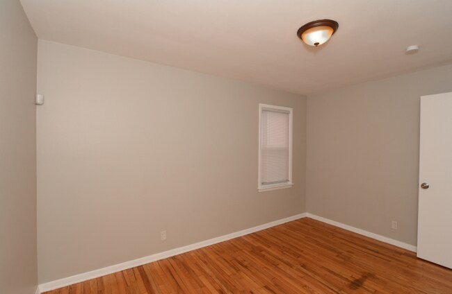 Building Photo - 12328 Grannis Rd