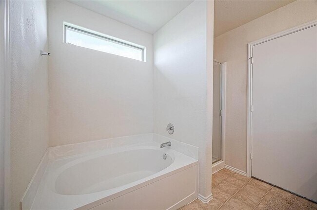 Building Photo - 2655 Ensbrook Meadow Lane