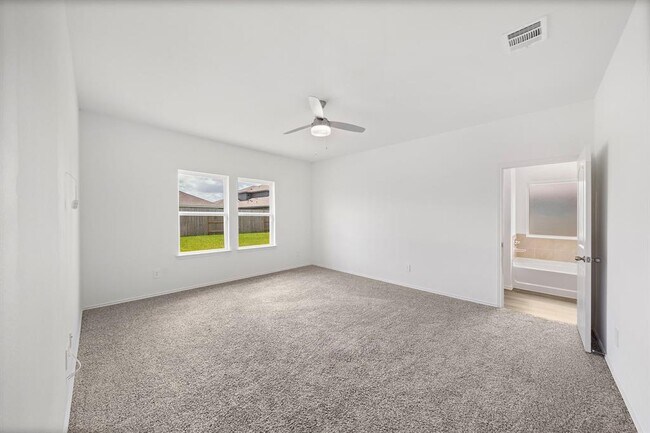 Building Photo - 807 Brazos Trl