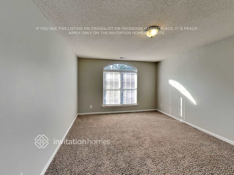 Building Photo - 5345 Kim St SW