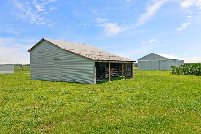 Building Photo - 2606 Long Ln
