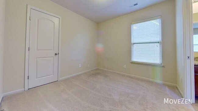 Building Photo - 2480 Autumn Mist Dr