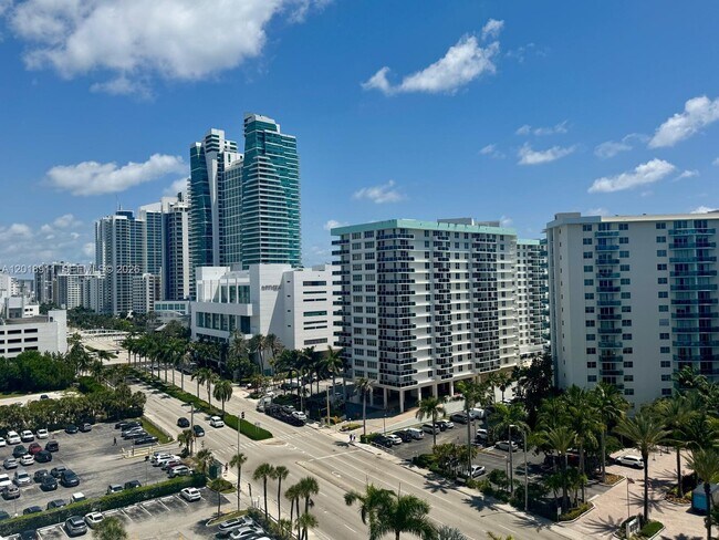 Building Photo - 3800 S Ocean Dr