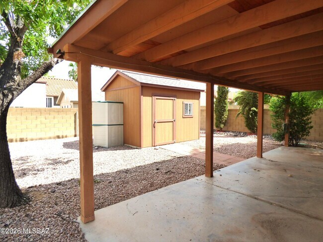 Building Photo - 9500 E Stonehaven Way