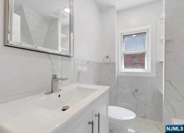 Building Photo - 34 Hilliard Ave