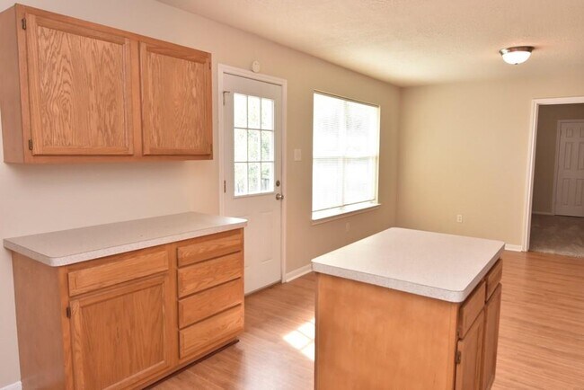 Building Photo - 12745 Lake Conroe Hills Dr