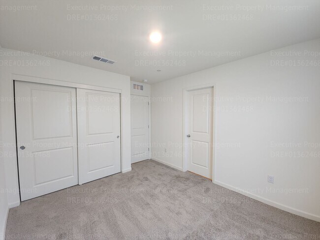 Building Photo - 8921 Kemi St