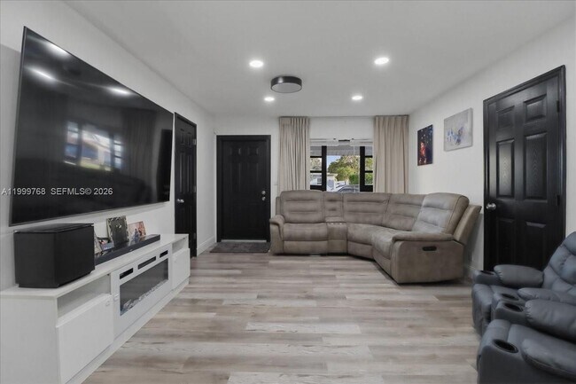 Building Photo - 7551 Polk St