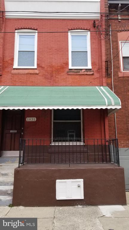 Building Photo - 1831 N Croskey St