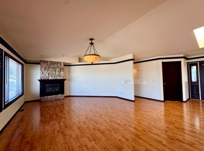 Building Photo - 1331 SW Harbor Vista Cir