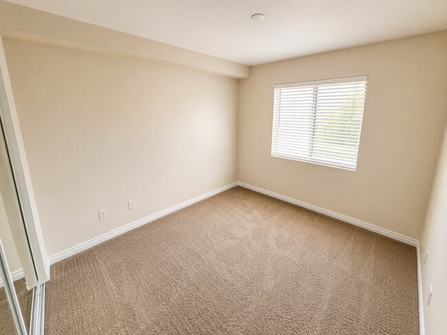 Building Photo - 4077 Third Ave