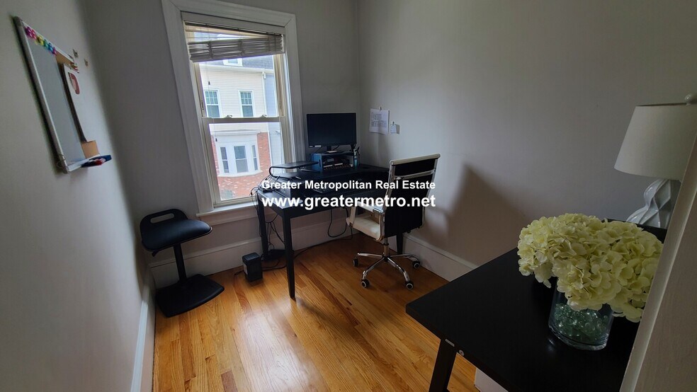 Building Photo - 116 M St