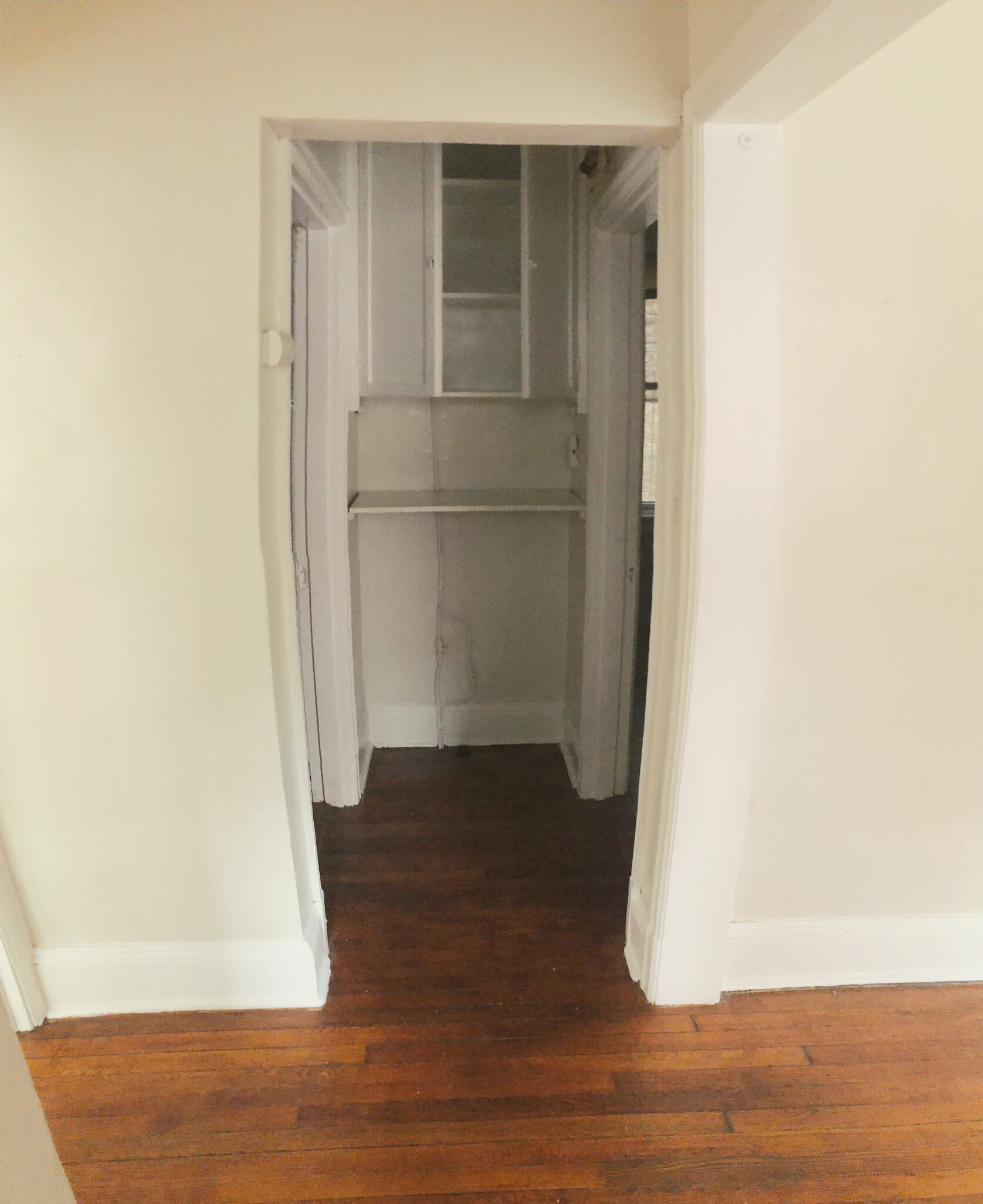 Hall - 203 N Plum St
