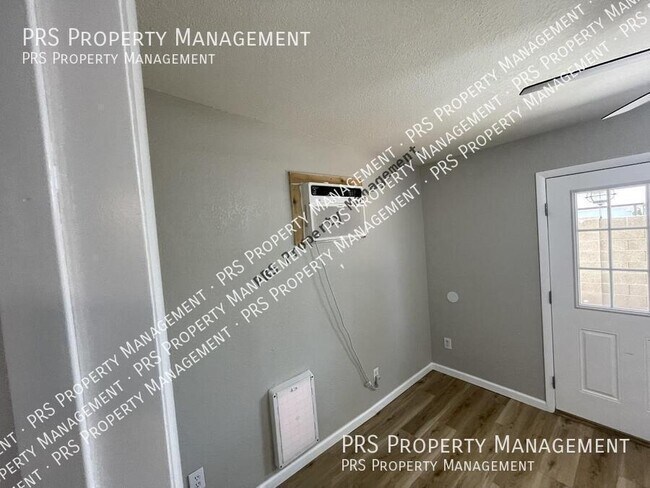 Building Photo - 3424 N Apache Cir