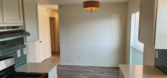 Building Photo - 1009 Shorecrest Dr