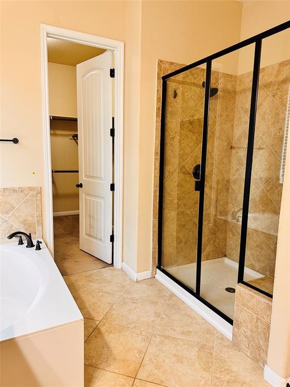 Building Photo - 18501 Bassano Ave