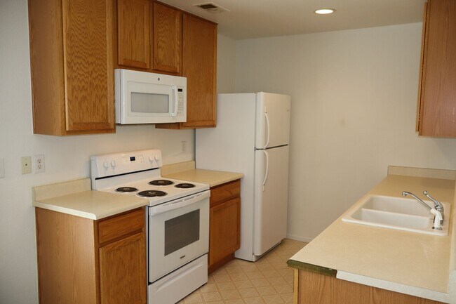 Building Photo - Chic Two-Story Home with Outdoor Area + $2...
