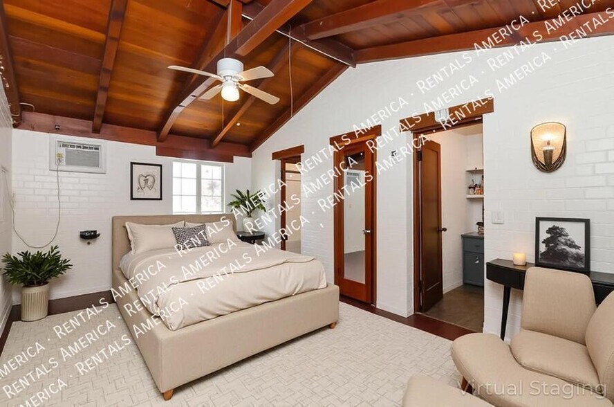 Building Photo - 947 N Alvernon Way