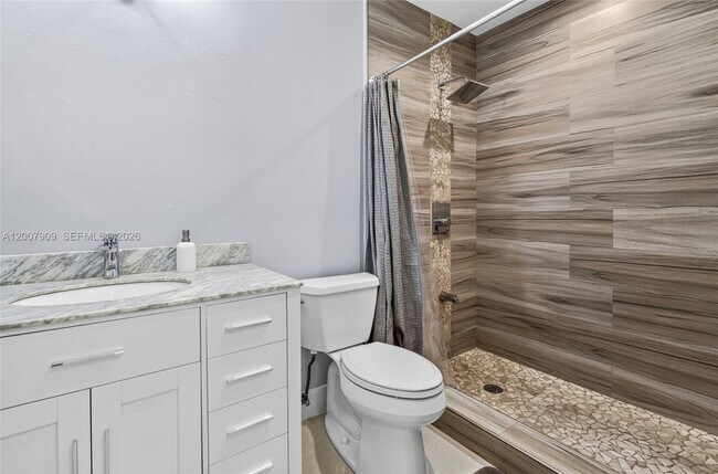 Building Photo - 4865 SW 94th Ave