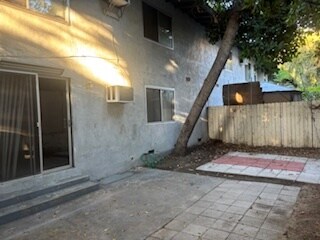 Building Photo - 3125 Montrose Ave