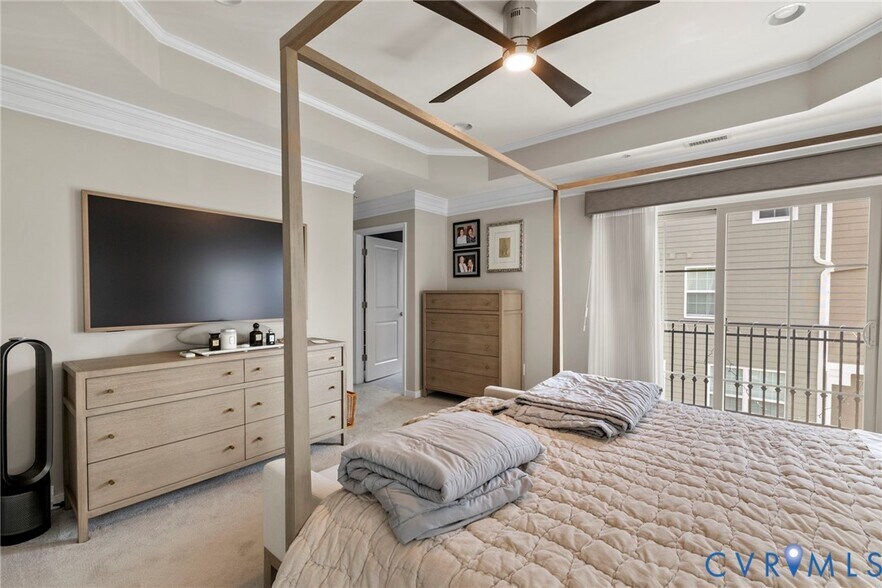 Building Photo - 3920 Village Commons Walk