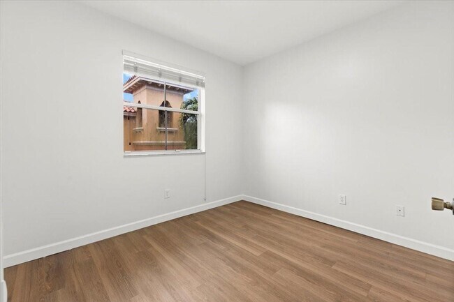 Building Photo - 4903 Schooner Dr