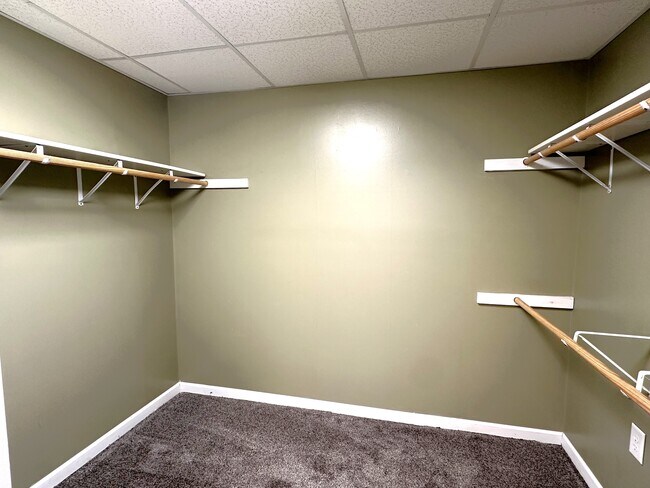 Building Photo - 15493 Yellow Pine St NW