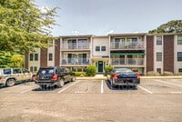 Building Photo - 7600 Roscommon Ct