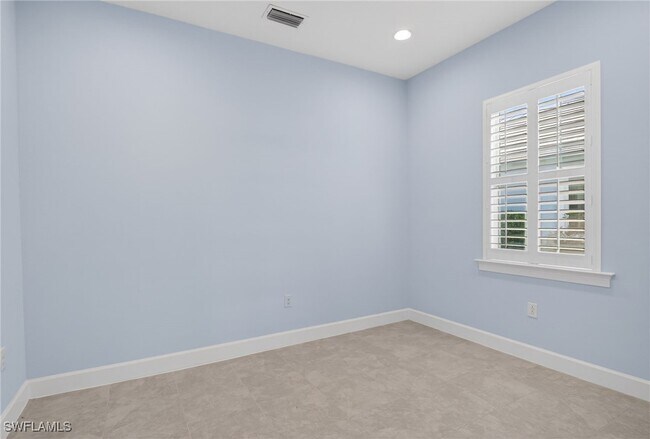 Building Photo - 8813 Yucatan Ct