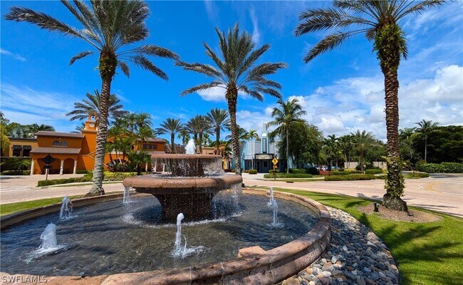 Building Photo - 9055 Capistrano St N