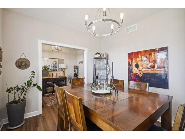 Building Photo - 6303 Jensen Ave S