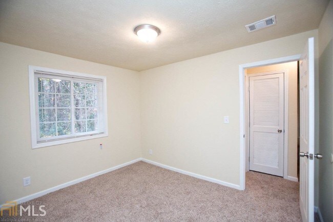 Building Photo - 53 Newnan Estates Dr