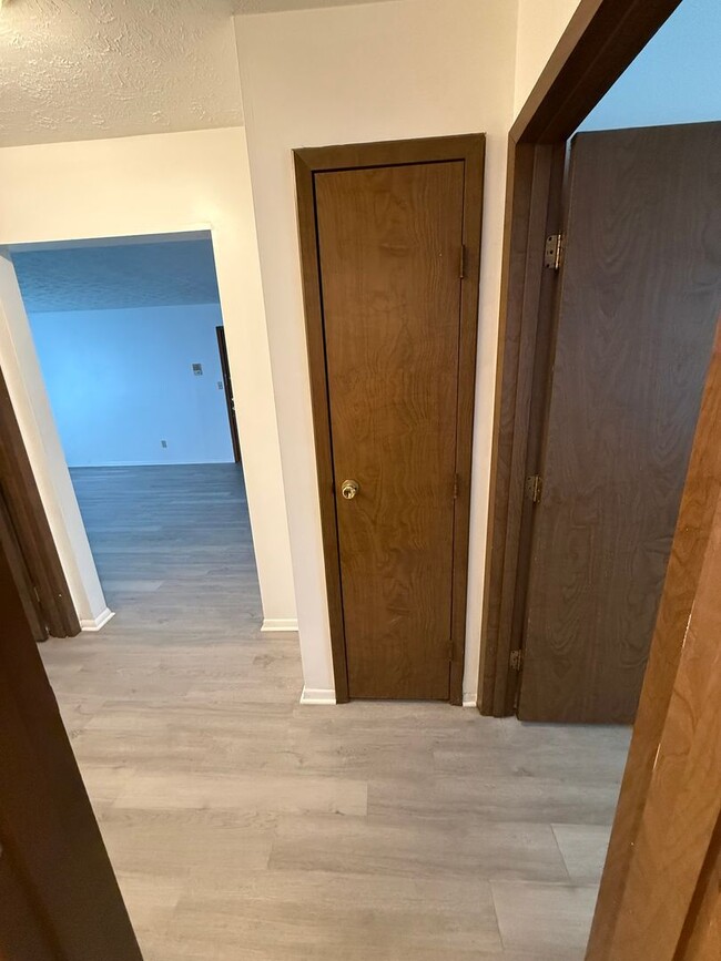 Building Photo - 5008 West Blvd