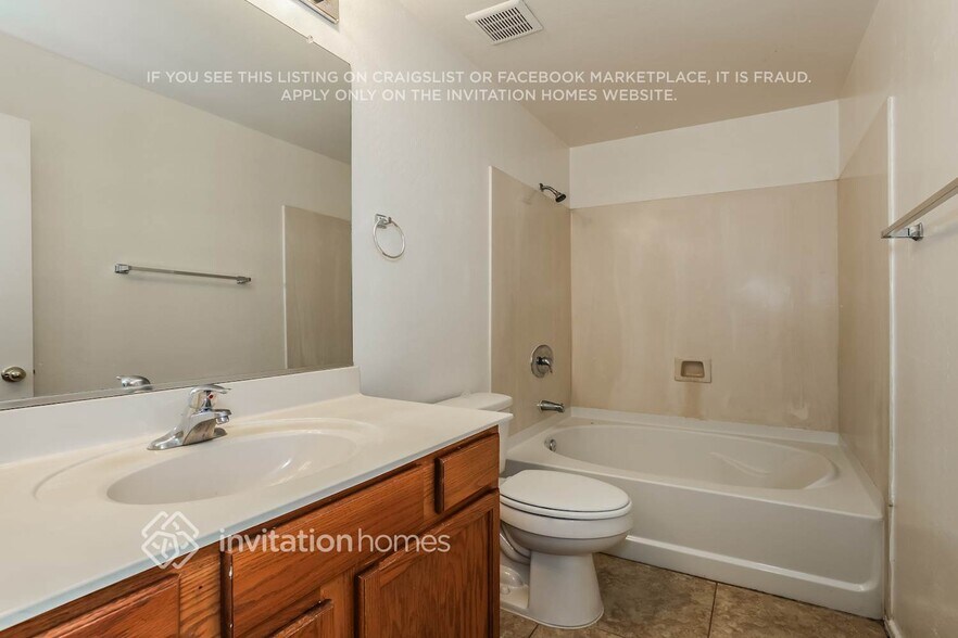 Building Photo - 1545 W Burgess Ln