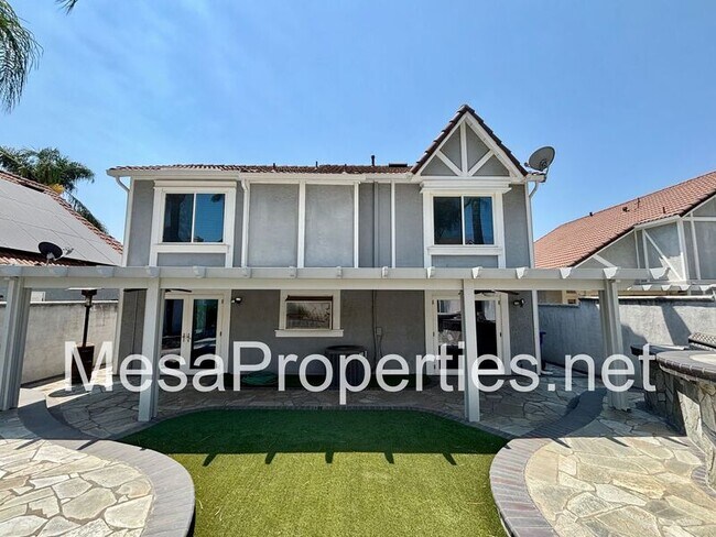 Building Photo - 9788 Balaton St
