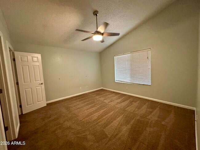Building Photo - 240 S Laveen Dr
