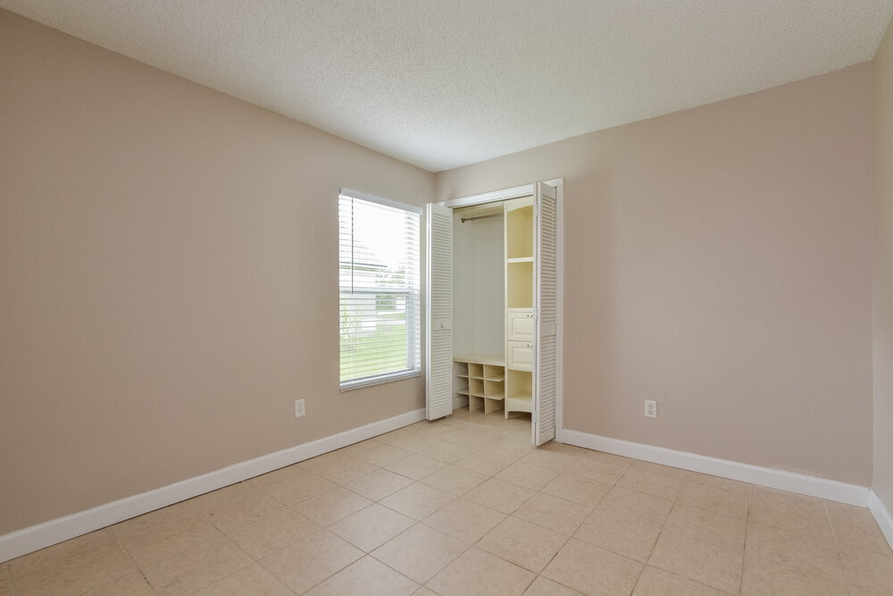 Building Photo - 1306 Silverthorn Dr